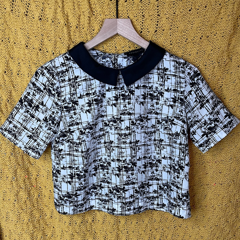 Socialite Crop Top Size S